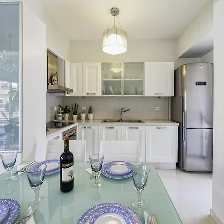 Luxury Stella Apartment *